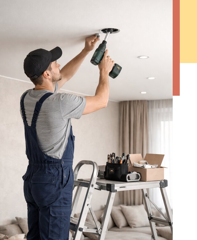 Установка и монтаж точечных светильников в натяжной потолок в Железногорске от 1861 руб. | ОТДЕЛОЧНИК-Жлр